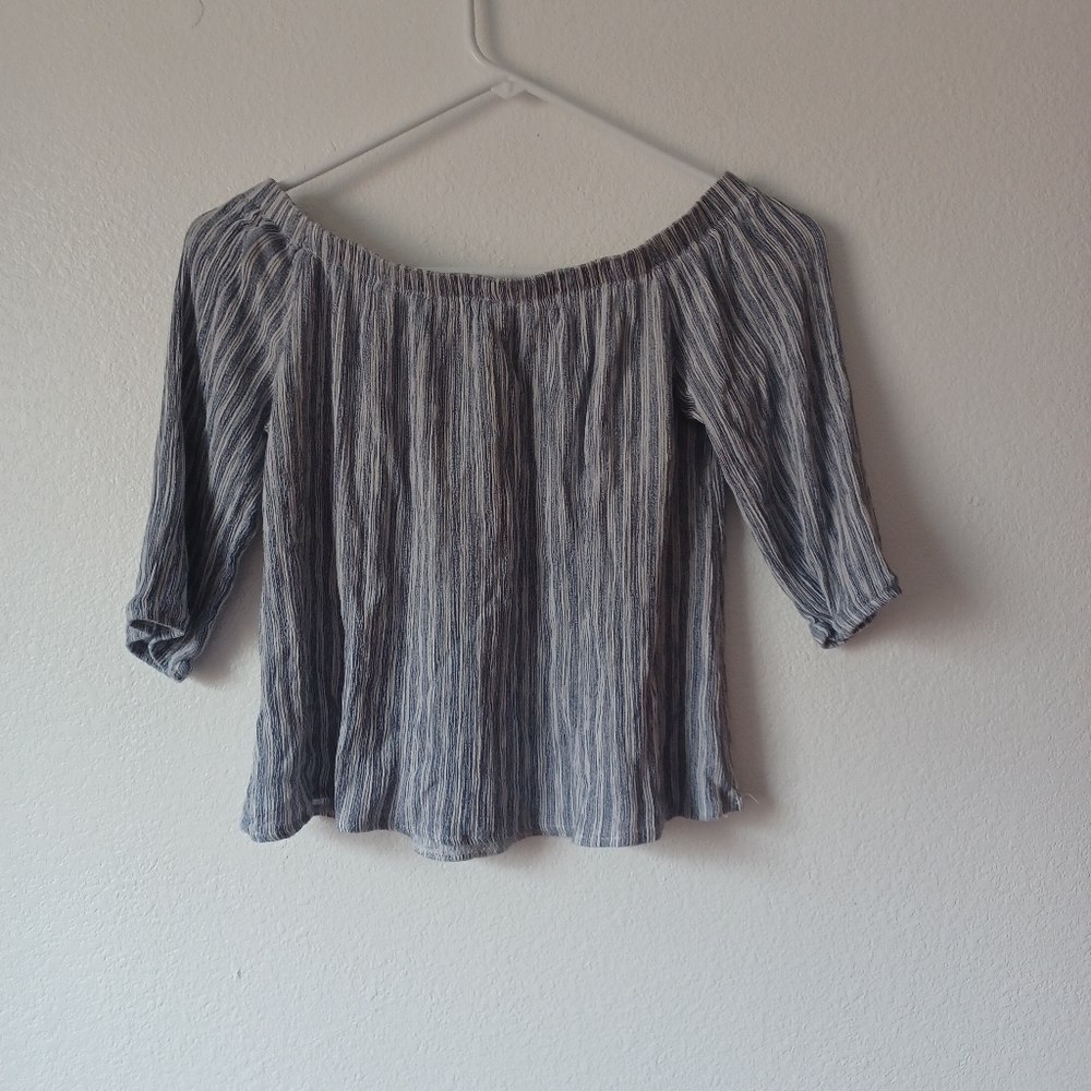 Off  Shoulder crop Top